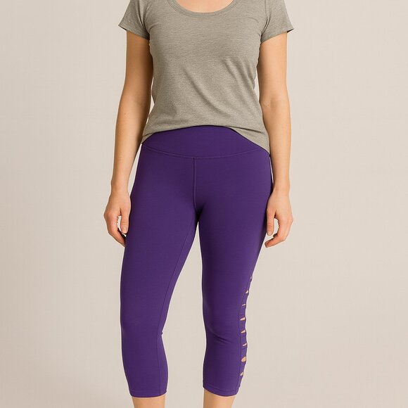lululemon athletica Pants - Lululemon Breezy Crop Iris Flower Reflective Leggings - Size 4